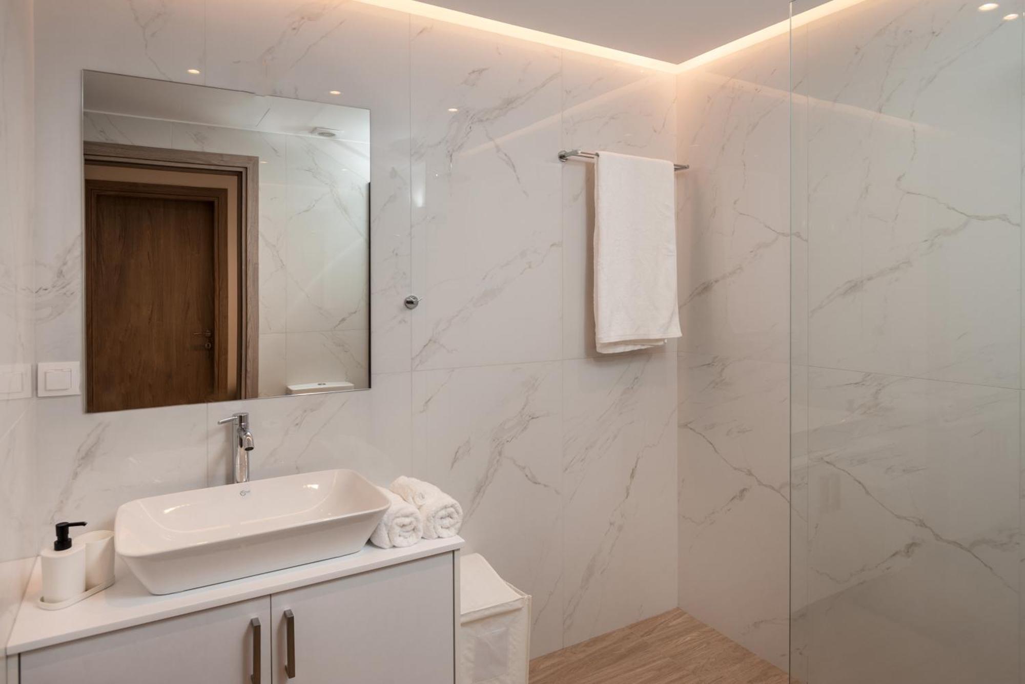 Thyme Sea View Apartments By 8Essentially Souda Exterior foto